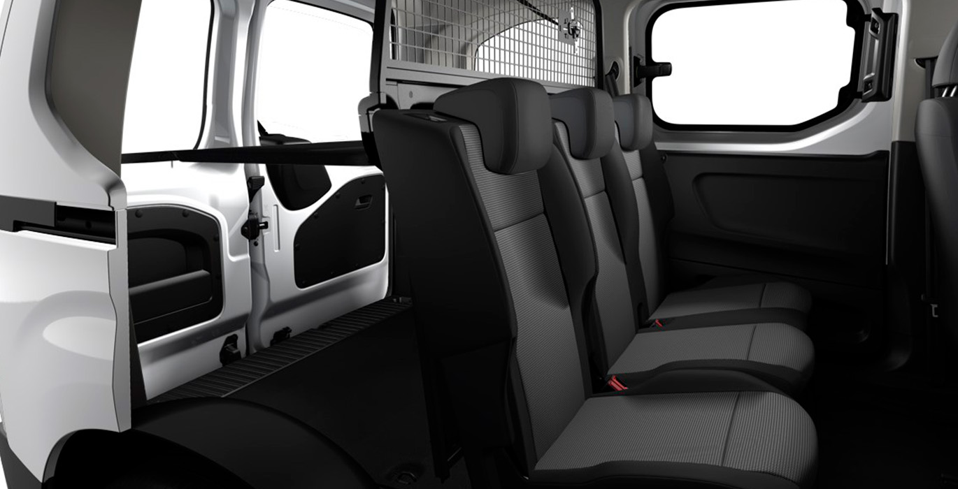 Citroen-Berlingo-Talla-M-BlueHDi-100-SS-YOU-interior-perfil.jpg