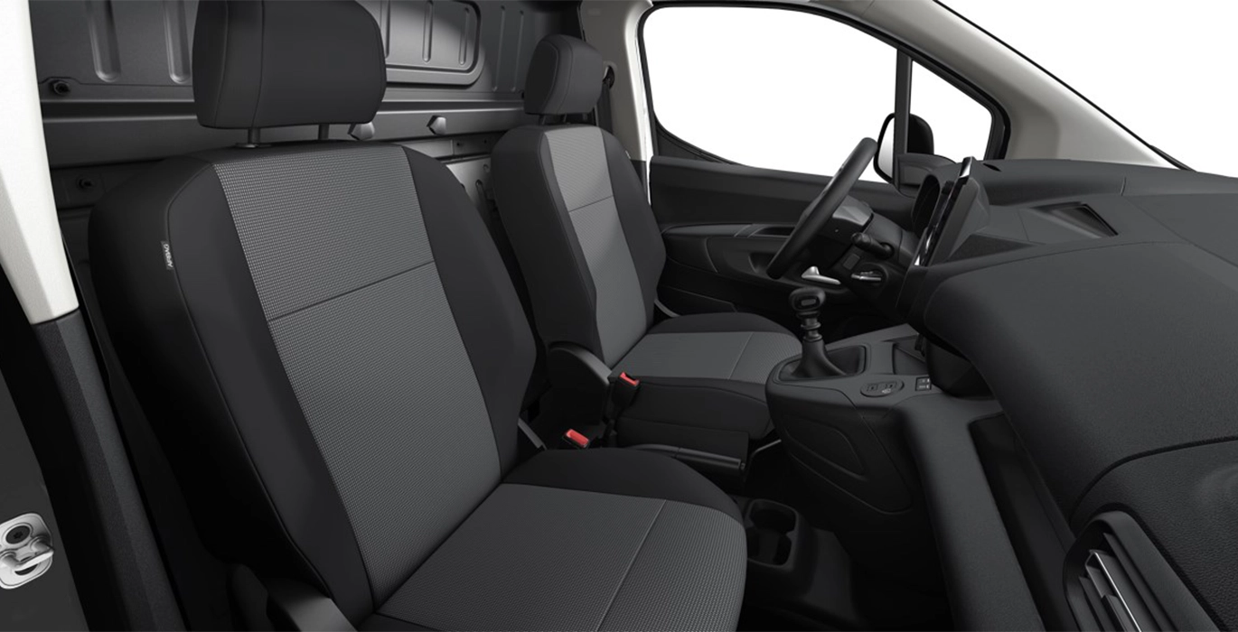 Citroen-Berlingo-Talla-M-BlueHDI-100cv-van-interior-delantera-II-1.webp