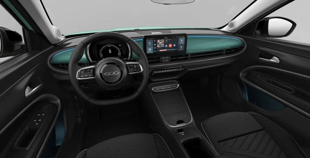 Fiat-600-ICON-MHEV-1.2-110CV-DDCT-AUTOMATICO-interior-delantera-1.webp