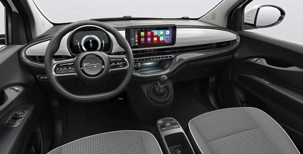 FIAT-500-TORINO-1.0-HYBRID-48KW-65CV-MANUAL-interior-delantera-1.webp