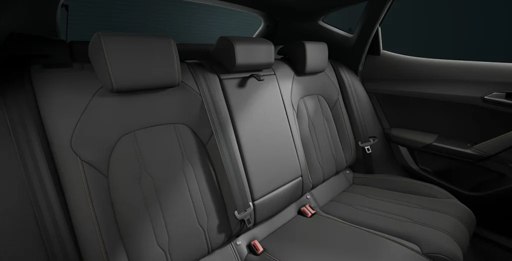 Cupra-Formentor-1.5-TSI-110kW-150CV-man-interior-trasera.webp