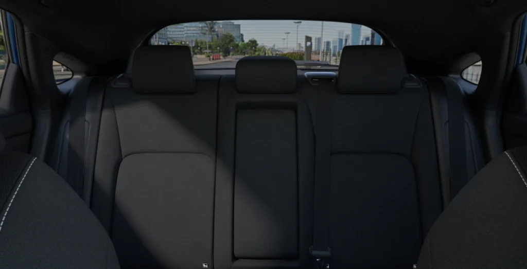 HONDA-Civic-2.0-i-MMD-Elegance-184CV-interior-trasera